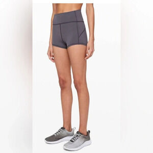 LULULEMON ATHLETICA In Movement Short 'Everlux 2.5" in Moonwalk Size 4